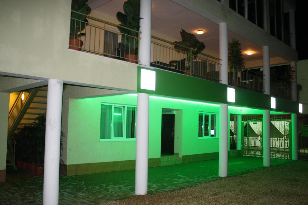 Green Hotel-Club Zatoka Bagian luar foto