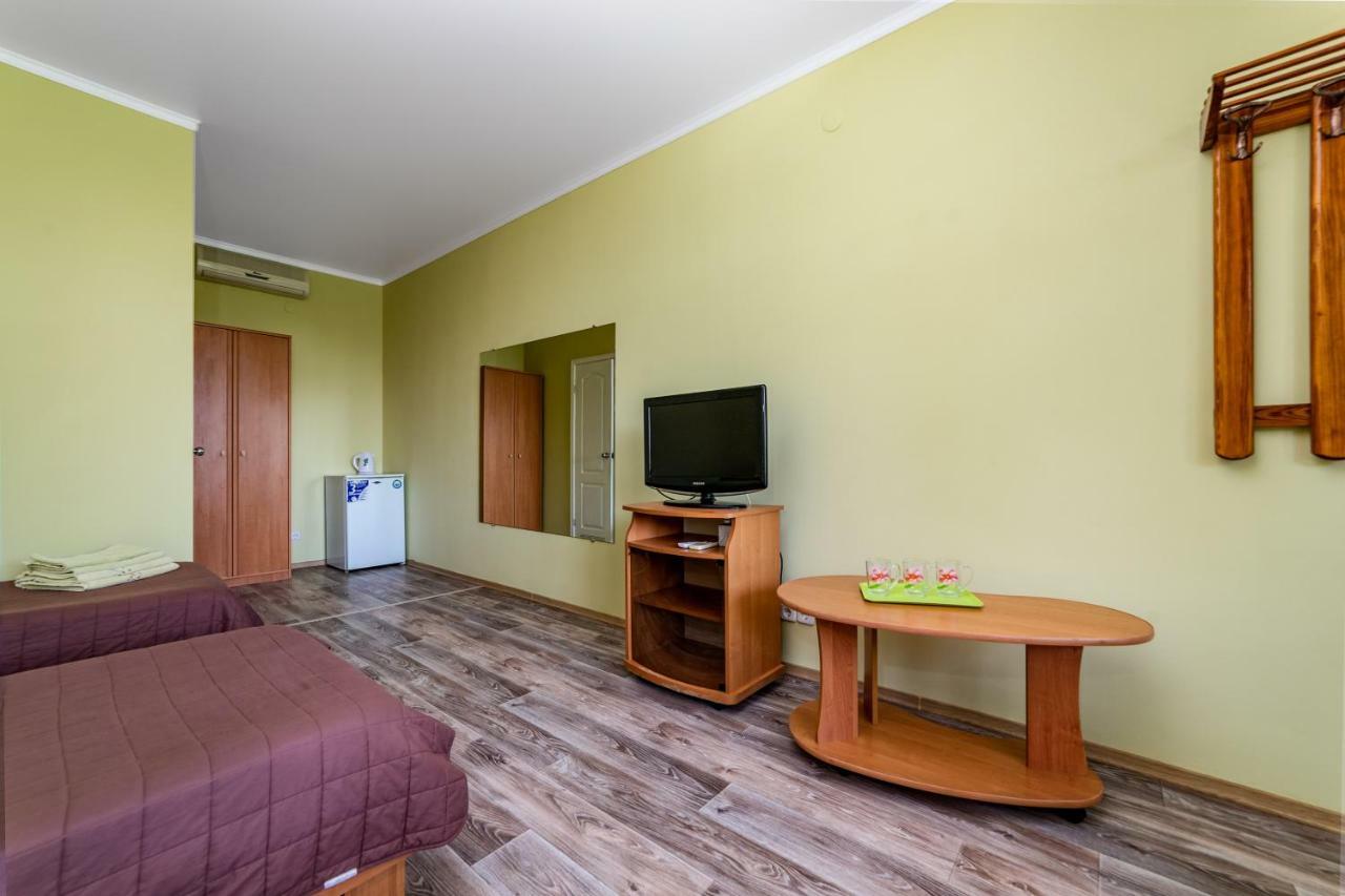 Green Hotel-Club Zatoka Bagian luar foto