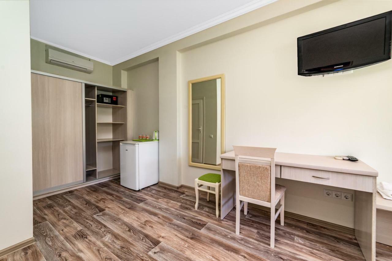 Green Hotel-Club Zatoka Bagian luar foto