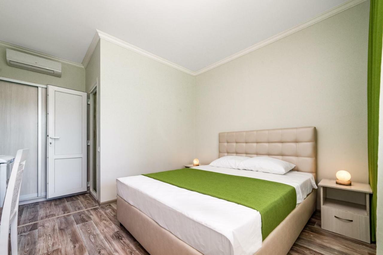 Green Hotel-Club Zatoka Bagian luar foto